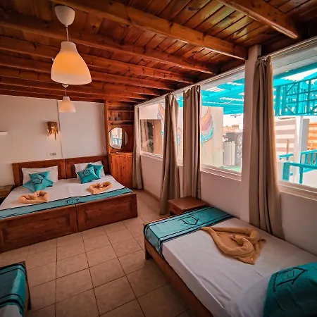 Bamboo House Hotel دهب المظهر الخارجي الصورة